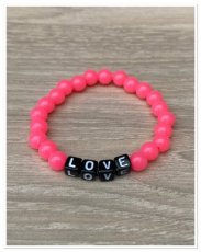 0004 armband neon pink Love