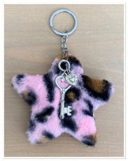 0021 tas-/ sleutelhanger fluffy star roze