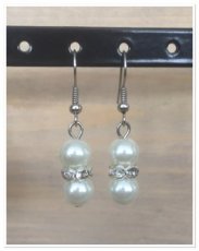 0052 oorbellen pearl
